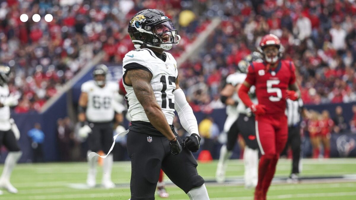 Christian Kirk’S Groin Injury Casts A Shadow Over Jaguars’ Monday Night Clash